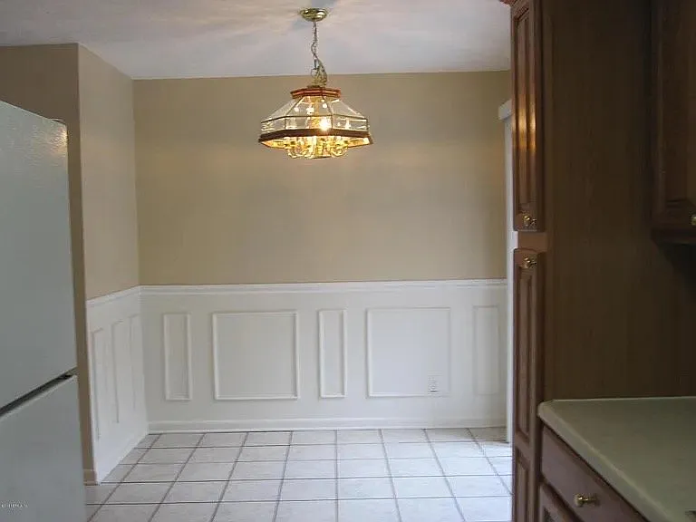 434 Hayton Ave — Photo 3