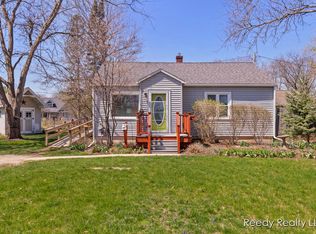234 Maple St, Lowell, MI 49331
