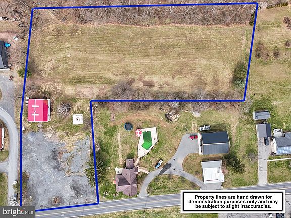 2nd image of 1142 Ridge Rd