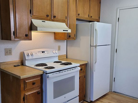 4th image of 1031 Fallbrook Dr