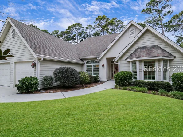16 Honey Locust Cir, Hilton Head Island, SC 29926