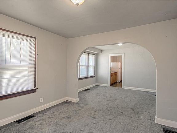 5th image of 2319 N Early St