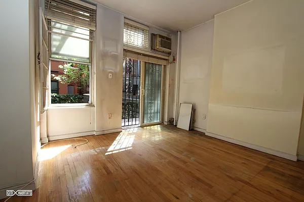 Rented by Citi Habitats | media 30