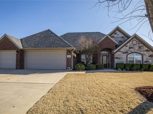 2305 SW Chinquapin Ave, Bentonville, AR 72712