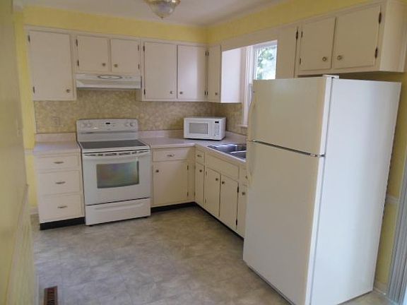 4th image of 733 Elizabeth Ave