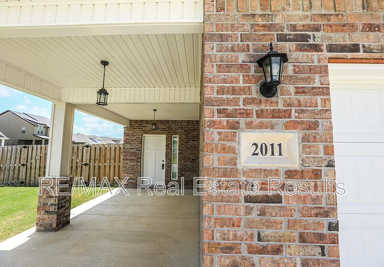 2011 Wildflower Dr — Photo 4