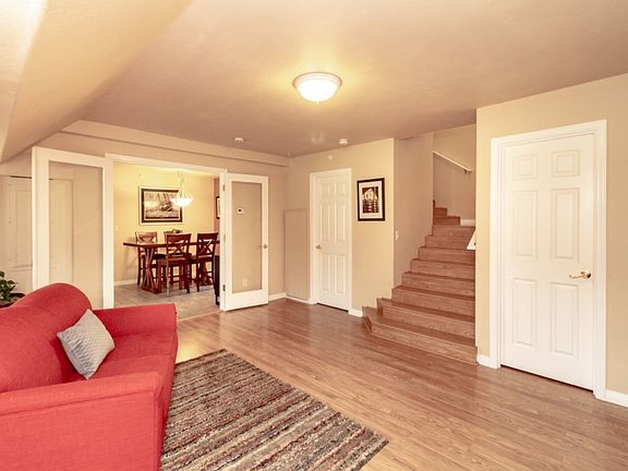 3rd image of 2823 Acacia Ct SE