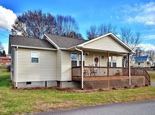 2 Warner Rd, Canton, NC 28716