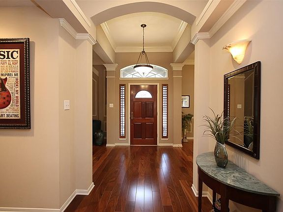 Inviting ENTRYWAY to Greet Family & Friends.