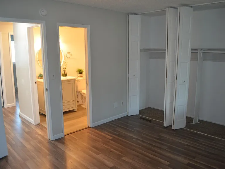 5919 Bamford Dr — Photo 19