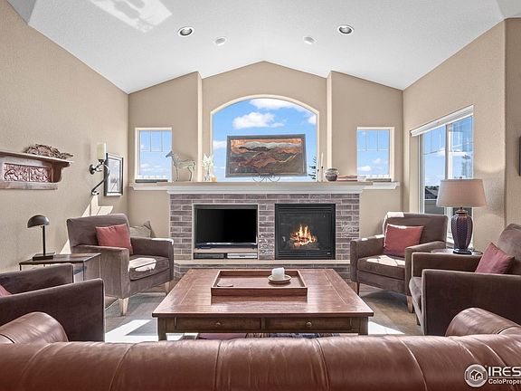 2nd image of 2117 Heritage Pl