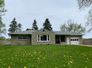 630 School Pl, West Bend, WI 53090