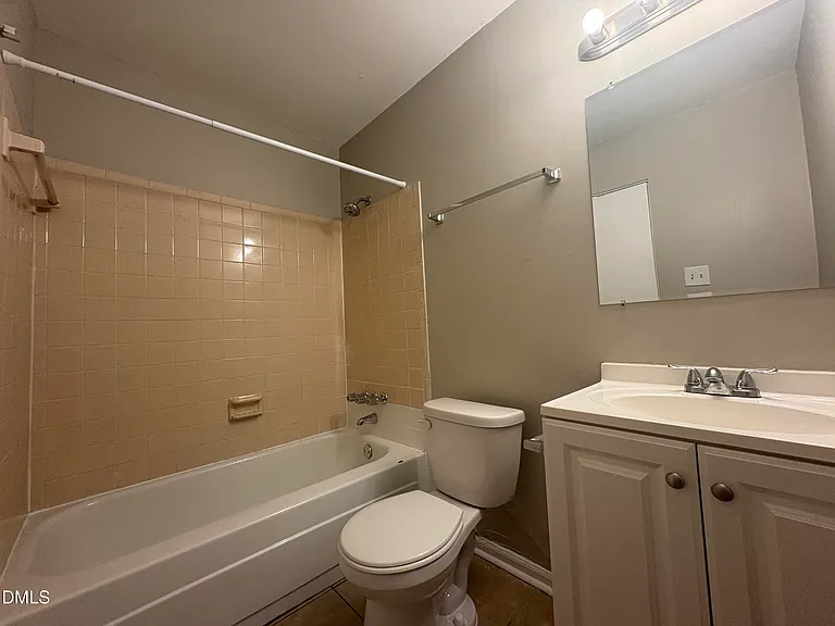 745 Grantland Dr — Photo 12