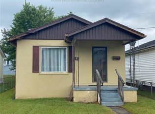 1922 McKinley Ave, Saint Albans, WV 25177