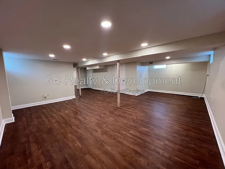 7613 N Harlem Ave — Photo 15