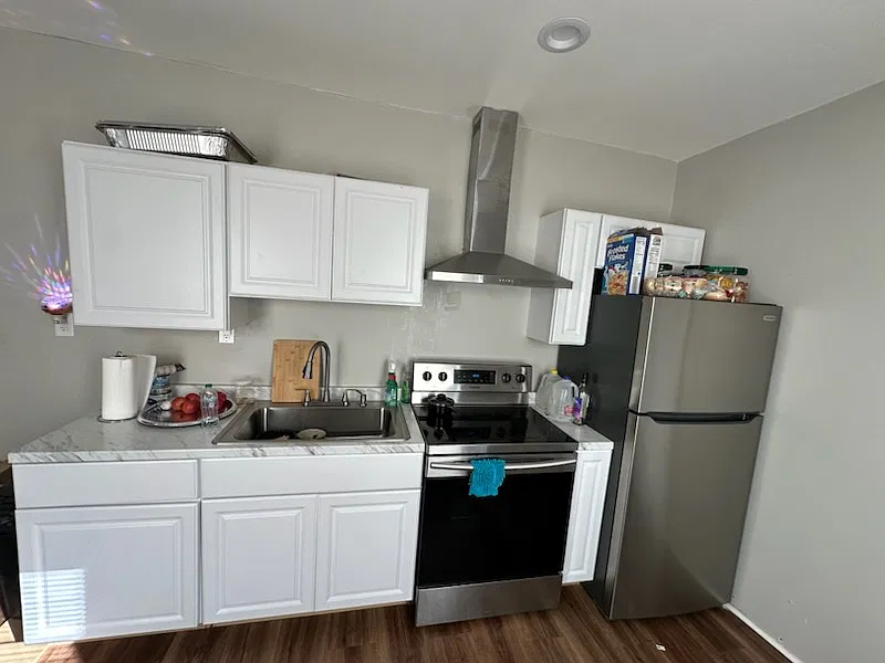 2 bed, 900 sqft, $1,300 — Photo 1