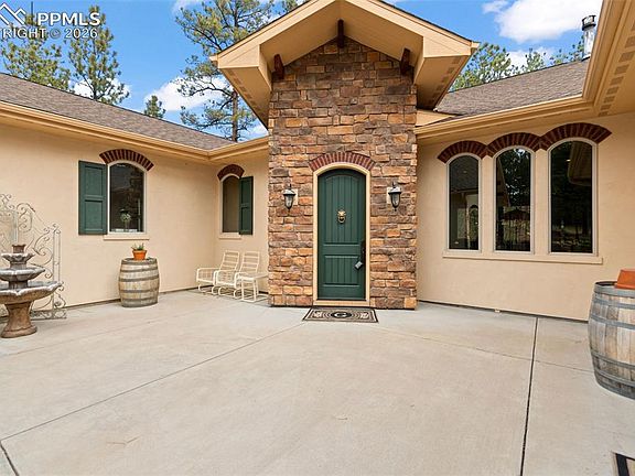 4th image of 1429 Gore Cir
