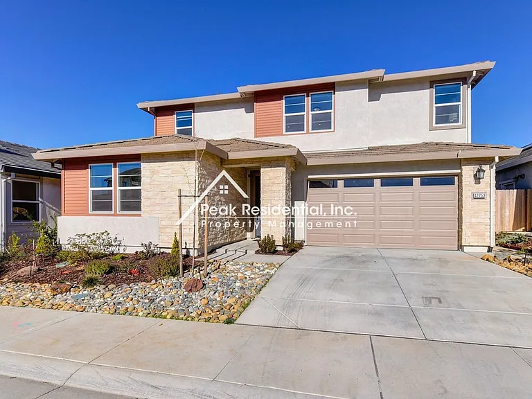 12753 Glass Beach Dr — Photo 3