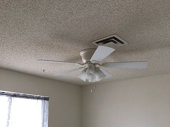 3rd image of 1732 Rainbow Ave S