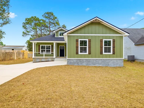 1854 Wheeler Rd, Gulf Breeze, FL 32563