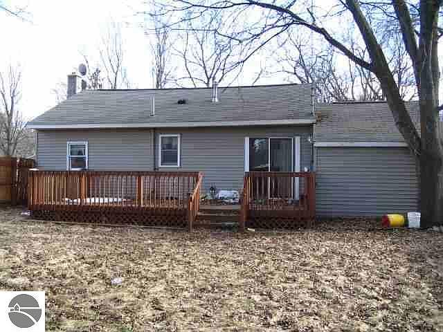 2nd image of 110 John St