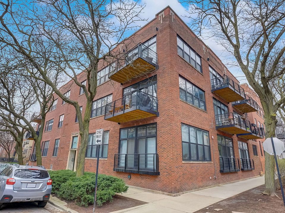 1st image of 1670 N Claremont Ave APT 207