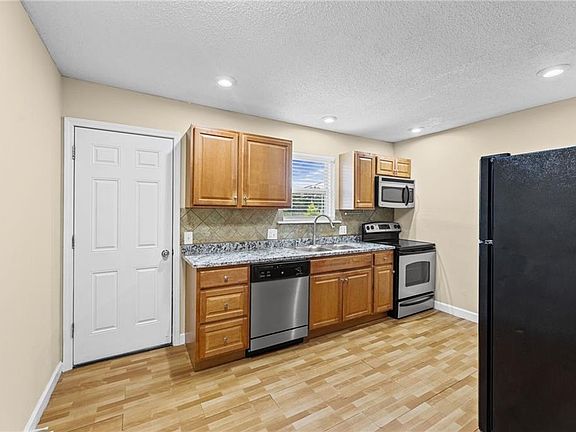 5th image of 921 N Jan Mar Dr
