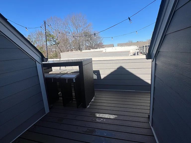 940 Broad River Ln — Photo 20