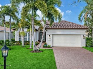 8330 Abingdon Ct, University Park, FL 34201