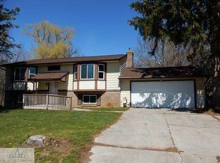 1330 W Stoll Rd, Dewitt, MI 48820