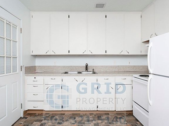 3rd image of 1131 SE 17th Ave #A