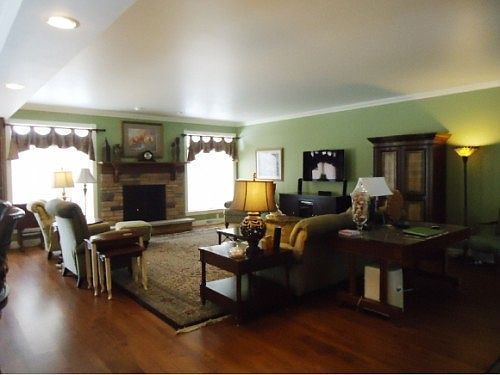 2nd image of 515 Leisgang Ct