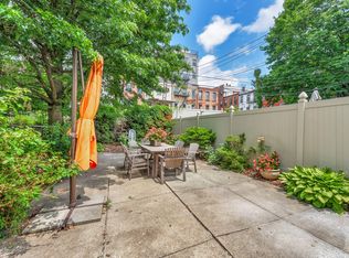 37 4th Pl, Brooklyn, NY 11231