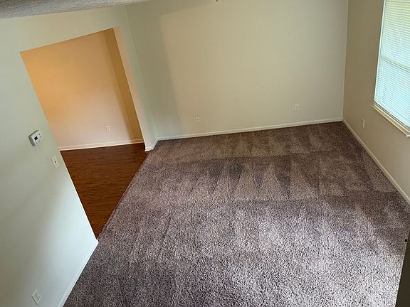 4th image of 110 Dove Ln APT 2