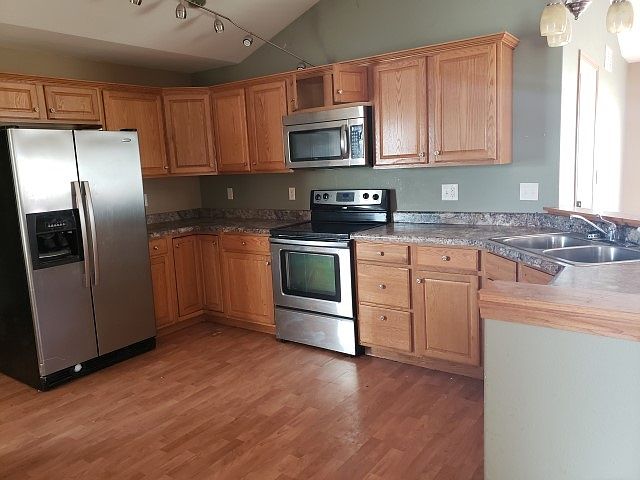 2nd image of 331 W Short St