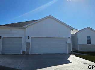 17049 Craig St, Bennington, NE 68007