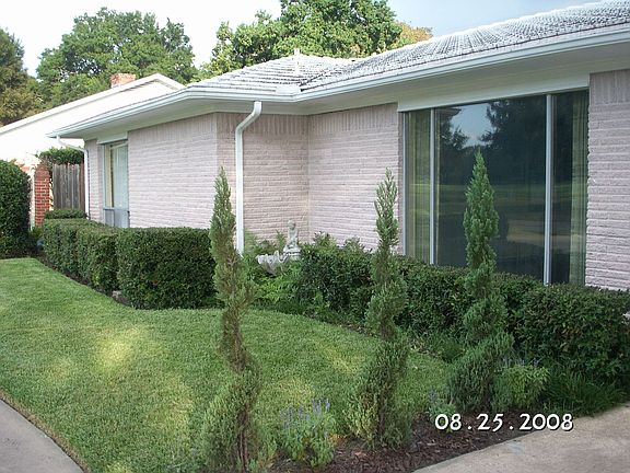 2nd image of 8023 S Braeswood Blvd