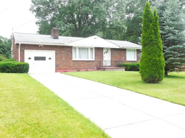 727 Annawan Ln, Youngstown, OH 44512
