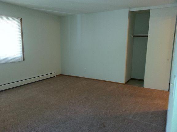 living room/closet