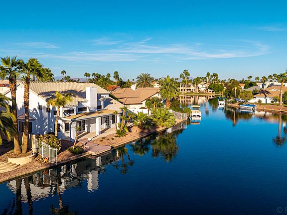 3rd image of 1441 W BAHIA Court