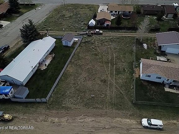 3rd image of 15 S Shanley Ave