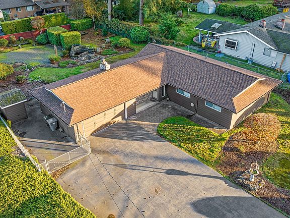 5th image of 14829 25th Avenue Ct E