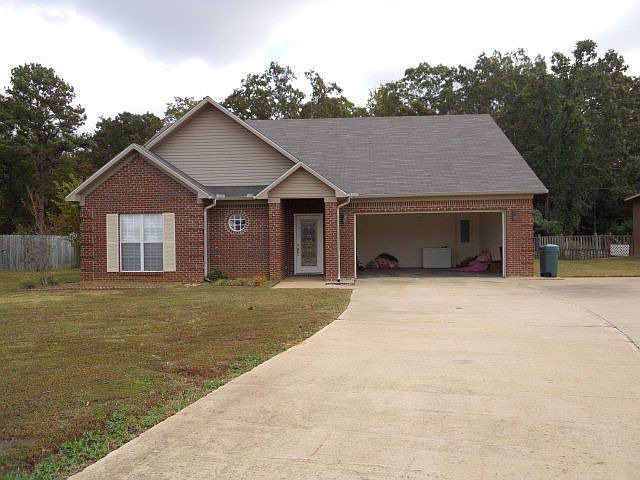 2nd image of 135 Garden Terrace Dr