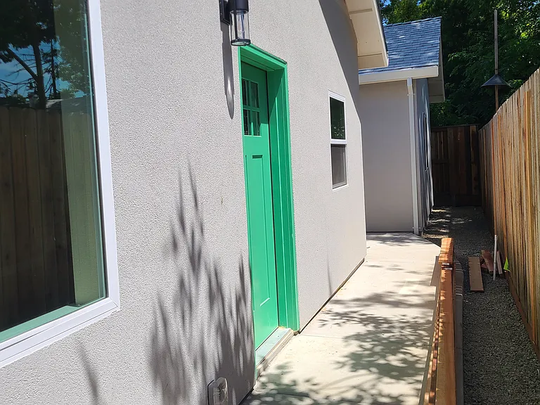 222 I St — Photo 3