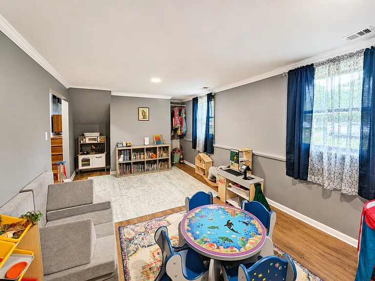 476 Raupp Blvd — Photo 14