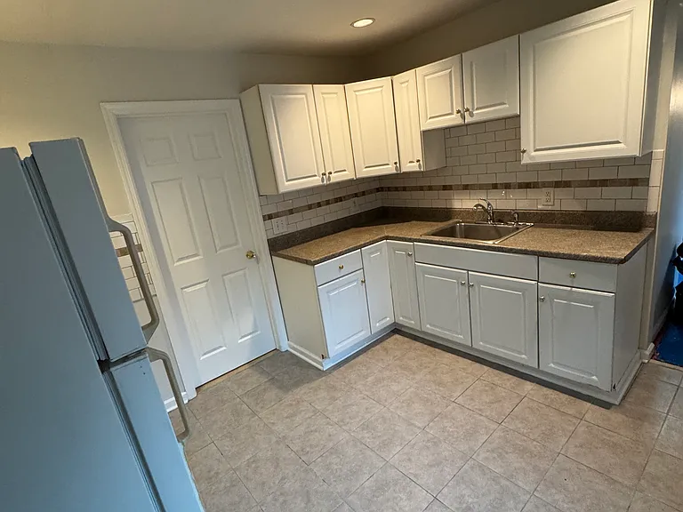 22 Davis St #2 — Photo 6