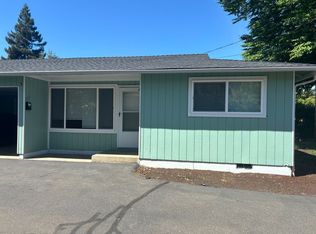 444 W Ballf St, Roseburg, OR 97471