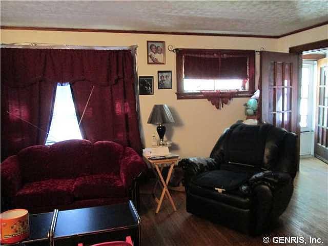 2nd image of 24 Ellicott St
