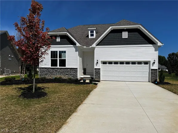 4571 Robinwood Ct, Medina, OH 44256