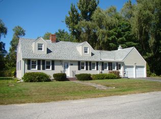 28 Buttonwood Ln, Lewiston, ME 04240